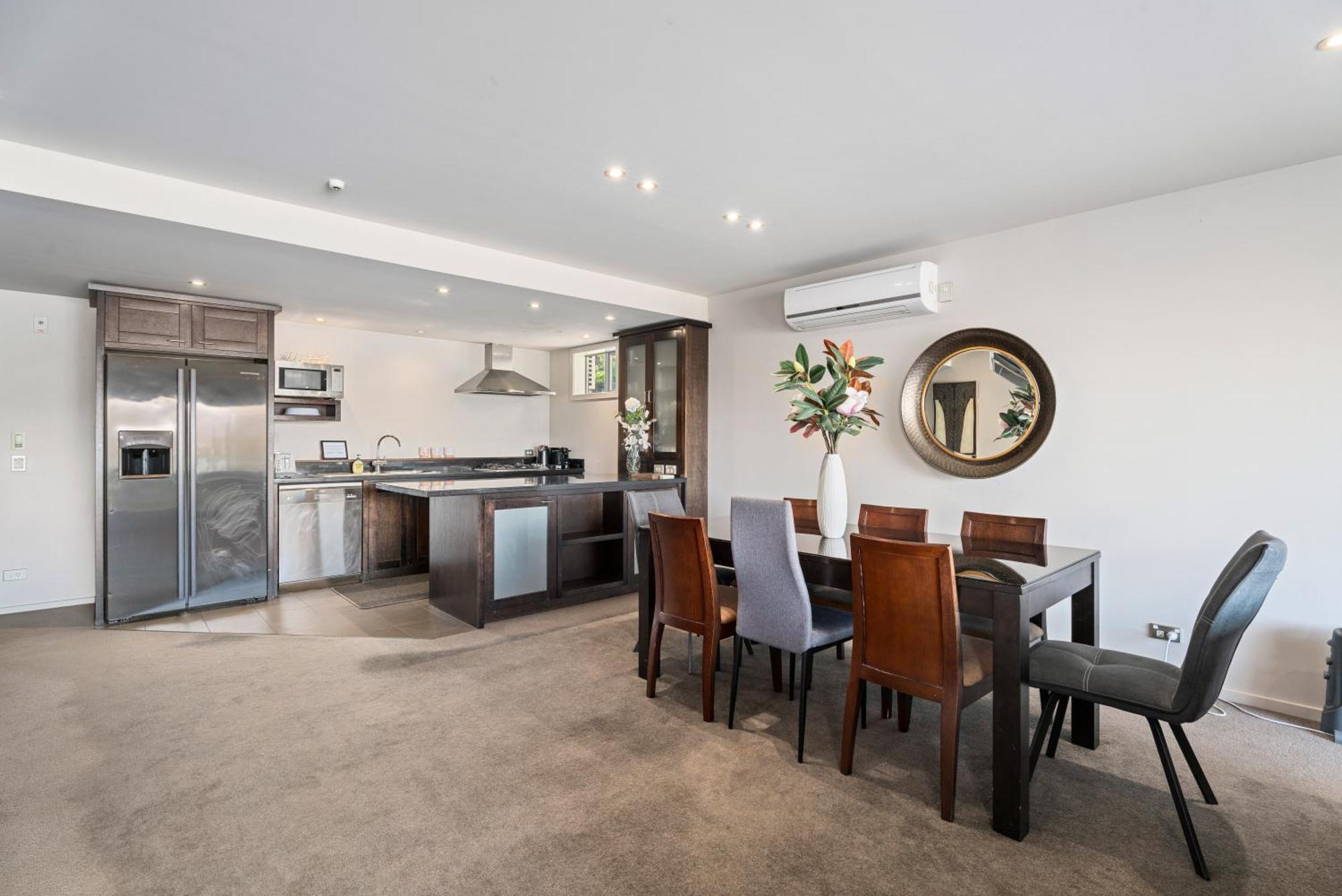 Lakefront Living - 4 Bedrm Apartment Alpine Vilage Queenstown Extérieur photo