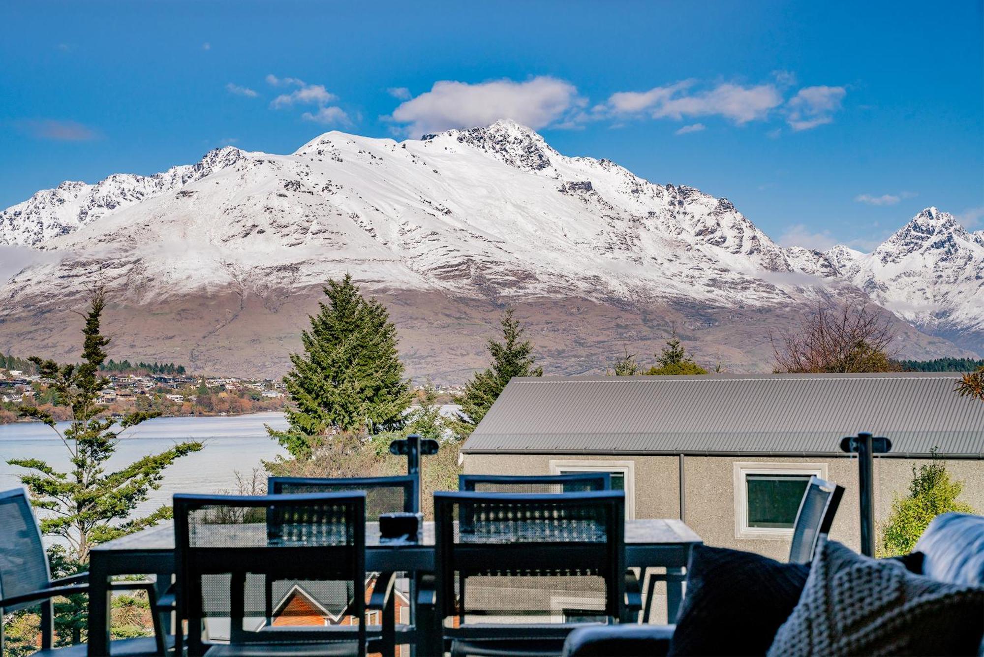 Lakefront Living - 4 Bedrm Apartment Alpine Vilage Queenstown Extérieur photo